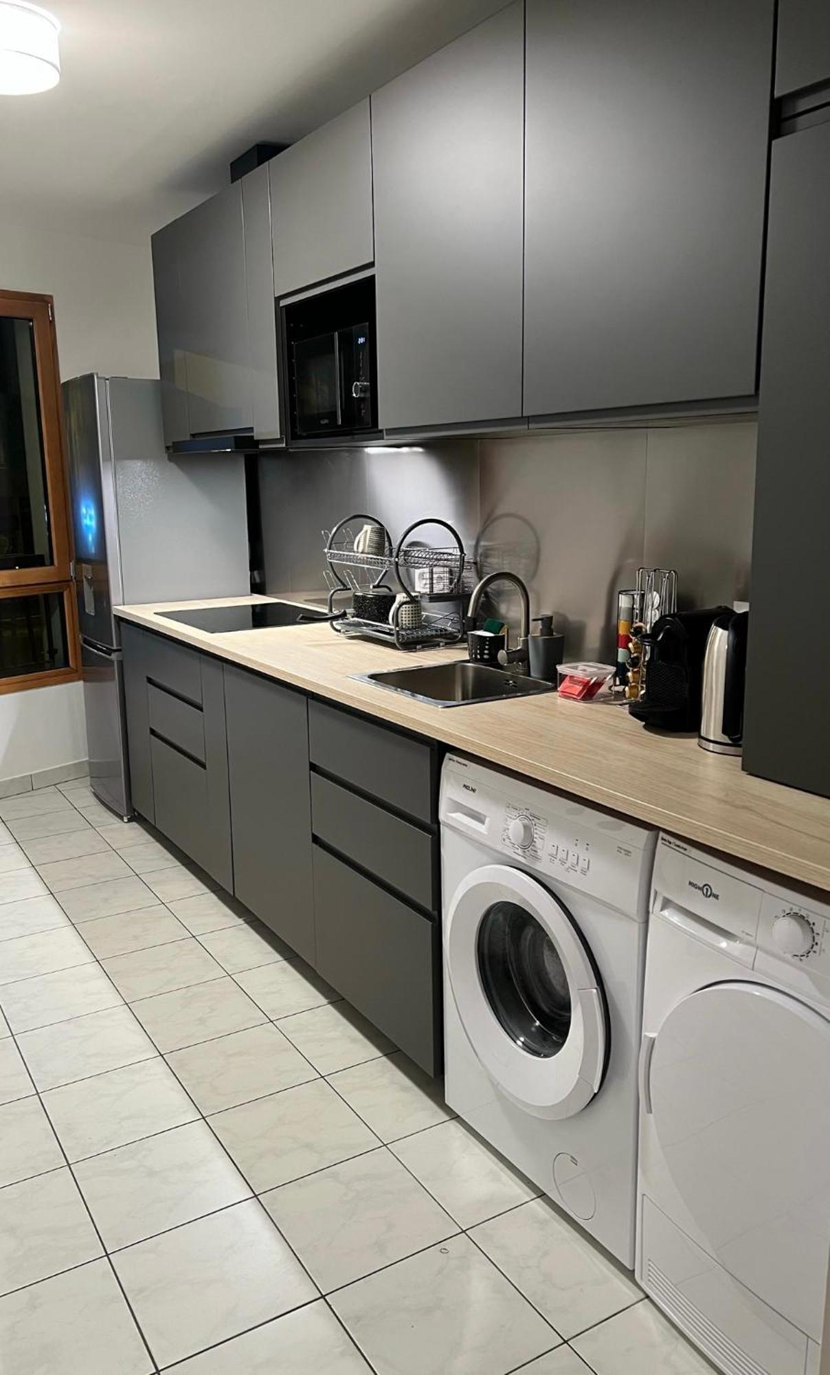 Paris-Montrouge Magnifique Appartement 3 Pieces De 75M2 Avec Parking - Tres Cosy Pour 1 - 8 Personnes Refait A Neuf -Entire Apartment Luxurious And Warm -Montrouge Paris 14Eme - Proche Aeroport Orly Parc Expositions Porte De Versailles Free Wifi Grat Exterior photo