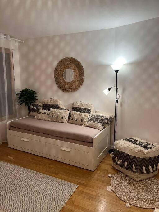Paris-Montrouge Magnifique Appartement 3 Pieces De 75M2 Avec Parking - Tres Cosy Pour 1 - 8 Personnes Refait A Neuf -Entire Apartment Luxurious And Warm -Montrouge Paris 14Eme - Proche Aeroport Orly Parc Expositions Porte De Versailles Free Wifi Grat Exterior photo